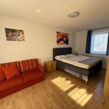 Pipflhof فاتينس